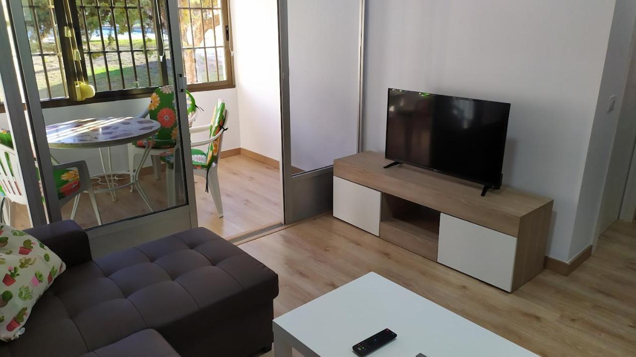Coqueto Apartamento Con Terraza En La Playa Roquetas de Mar Bagian luar foto