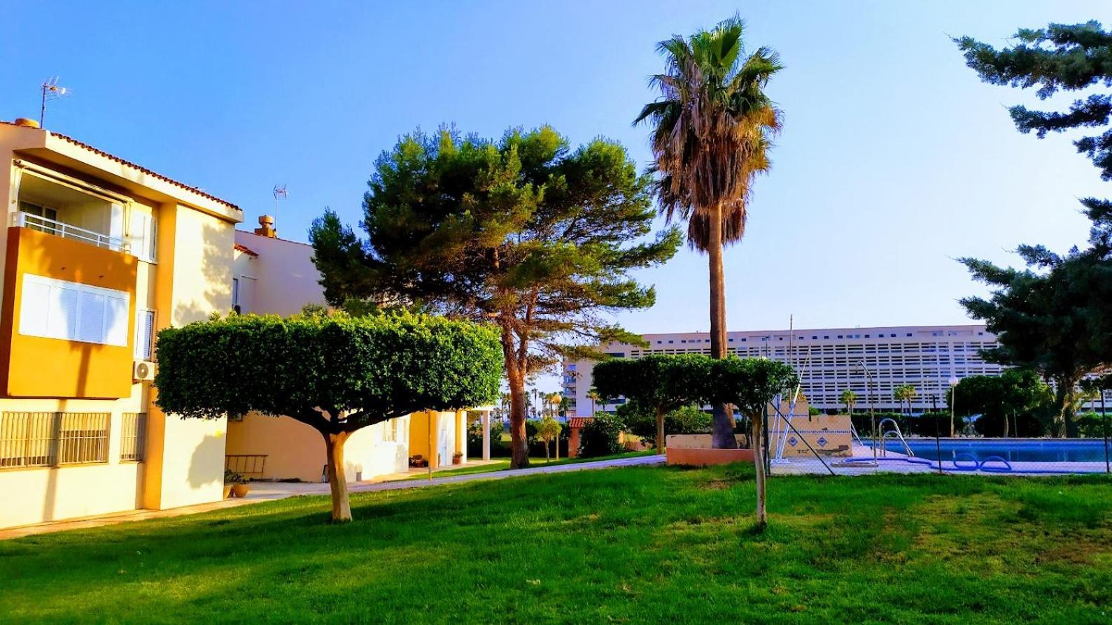 Coqueto Apartamento Con Terraza En La Playa Roquetas de Mar Bagian luar foto